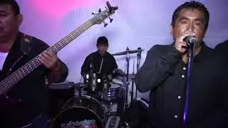 Diana Laura  cantando en vivo