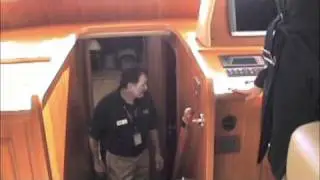 Grand Banks 41 Heritage EU Yacht Salon and Helm