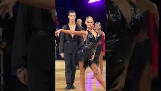 Эмоции перед началом танца😍🔥 #ballroomdance #бальныетанцы #бальныетанцыдети