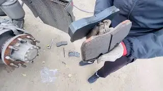 ЗАМЕНА КОЛОДОК НА VOLVO,В СНЕГОПАД НА ЛЕТНЕЙ РЕЗИНЕ😰