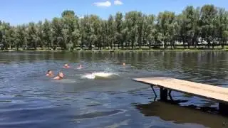Прыжок на минимальное количество брызг, Прыжки в воду (slow mo)