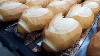 corte do pão francês olha como ficou #cafedamanha #doces #paodoce #pães