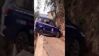 Risky turning maneuver in front of a cliff U-turn before cliff actions