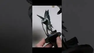 Very quick #miniaturepainting tip on how to paint acrylic on top of oil #tabletopminiatures #shorts