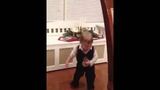 Baby dancing to Sexy and I Know It