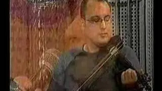 Ahmet Akarsu @ MuzikoTerapi on BRT playing Vapurum Üç Borulu