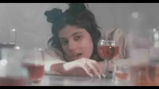 MARI - 4 Favores (Official Video)