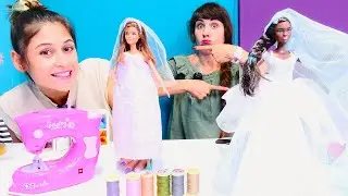 Barbie giyim videosu. Ayşe ve Ümit gelinlik dikiyorlar! Oyuncak bebekler gelinlikleri değişiyor!