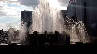 Фонтан с музыкой Нижневартовск 2018.06.06