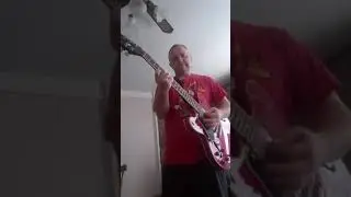 Boss Tone Bender w/ Gibson ES 335 and Vox AC30