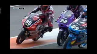 downshifting slowmotion moto3