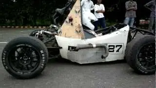 Rich Recording - Ultra Loud engine sound recorded with a Nokia 808 Pureview