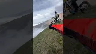 Вот откуда мы спускались в село Джаба. 