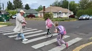 Kimberly, the Dancing Crossing Guard / Kimberly, la guardia de cruce que baila