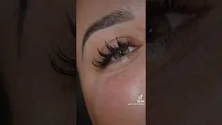 Lash with me 🤎 