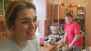 вийшла на вулицю і на мене напали