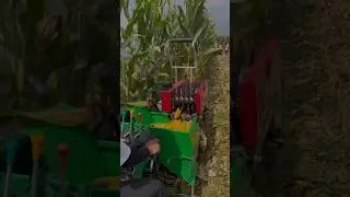Corn harvesting machine powertiller 