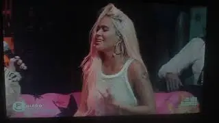 La Gurú feat. KAROL G -  Perra Melancólica (Love Show Juanpi)