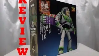 Buzz Lightyear Sci-Fi Revoltech - unboxing/review (español) -