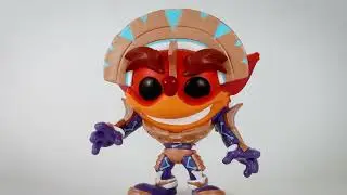 CRASH BANDICOOT IN MASK ARMOR - Funko POP