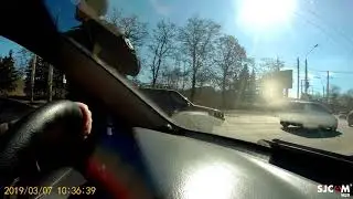 Красный ремень на аварийке с поворотом (начало)