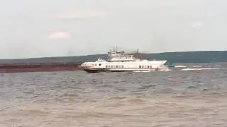 метеор Выход на крыло.Куйбышевское водохранилище.