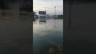 На воде