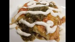 Green Chili Chicken Enchilada Casserole (Easy Recipe)