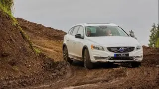 YOU MUST SEE BEFORE BUY !! 2018 Volvo V60 Features