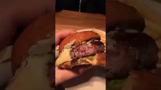 Бургерная Мясная лавка 🍔тестим бургеры по рекомендации Друже Обломова 😁 