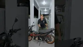 GAK BOLEH DUDUK DI BANTAL