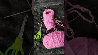 Ручная работа шапочка+пинетки для девочки 6-12 месяцев.