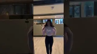Поздравила с Новым годом)))