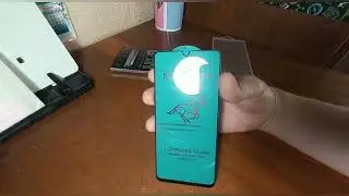 Устанавливаю стекло на Самсунг а32