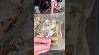 Пицца с морепродуктами и индейкой