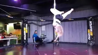 Выступление на отчётном концерте студии танца Pole For All.