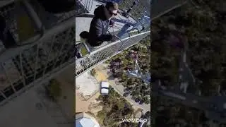 BULLETPROOF GLASS vs HAMMER