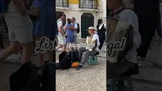 This street musician made our day ♥️ #lisbon