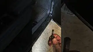 Нива Легенд Туапсе. Машина РАССЫПАЕТСЯ на глазах.