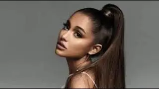 Ariana Grande - 