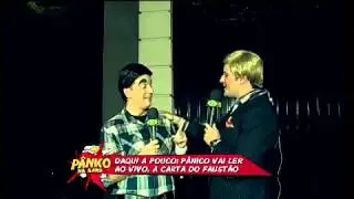 01 7 Faustão passa reto pela equipe do Pânico