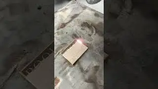 300W Pulsed Laser Cleaning Machine Quickly Removes Coating from Cigarette Packs.#shorts