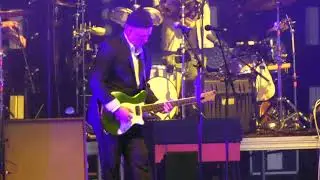 Modest Mouse - The Stars are Projectors (Live in Toronto)