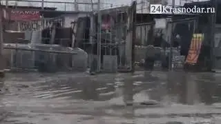 Канализационное море на улице Круговой