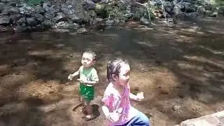 MANDI DI SUNGAI SERU BANGET