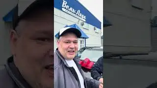 Александра поздравляю с покупкой Рено Сандеро у #менеджерРоман