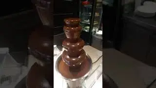 Carobna Čokoladna Fontana na 4 sprata ORIGINAL