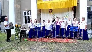 Полюбила  бригадира