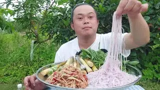 ถ้าจะเผ็ดขนาดนี้ไม่ใช่ส้มตำแน่ๆขนมจีนเส้นเหนียวนุ่มเป็นกิโลโคตรเข้ากัน