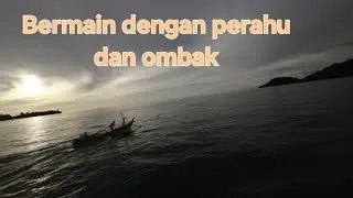 fly like a bird, mengejar perahu, bermain dengan air dan ombak laut
